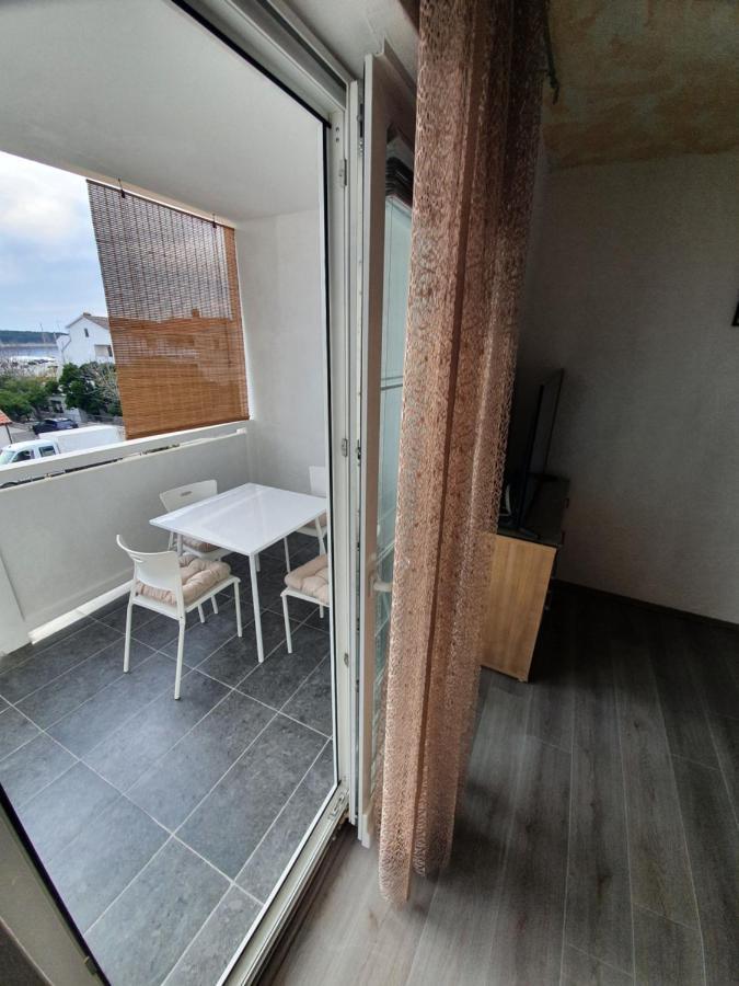Ferienwohnung 6 M, 50 M Do Plaze Barbat na Rabu Exterior foto
