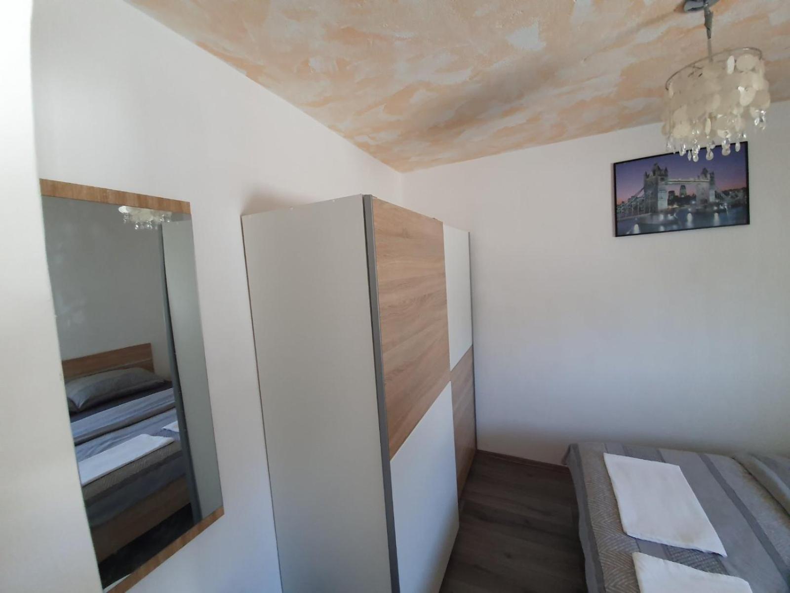 Ferienwohnung 6 M, 50 M Do Plaze Barbat na Rabu Exterior foto